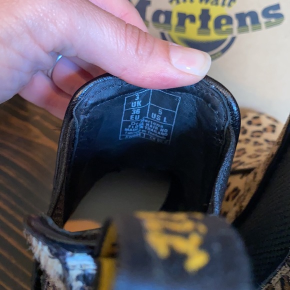 NWT Dr Martens Chelsea Boots In Flora Leopard - Picture 13 of 17